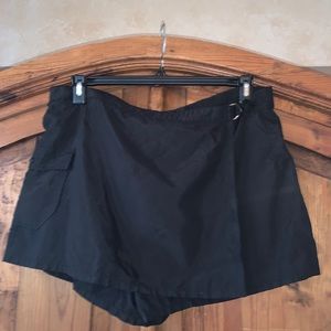 Ocean Dreams black swim skort size 16